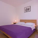 Jadranka Appartamento Brzac